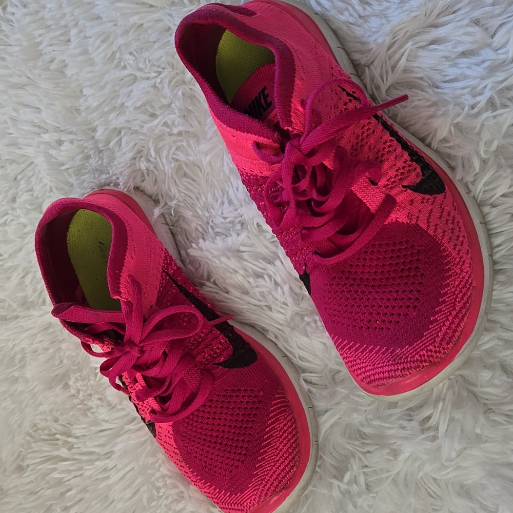 Nike Pink Athletic Shoes